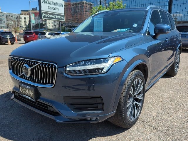 2021 Volvo XC90 Momentum