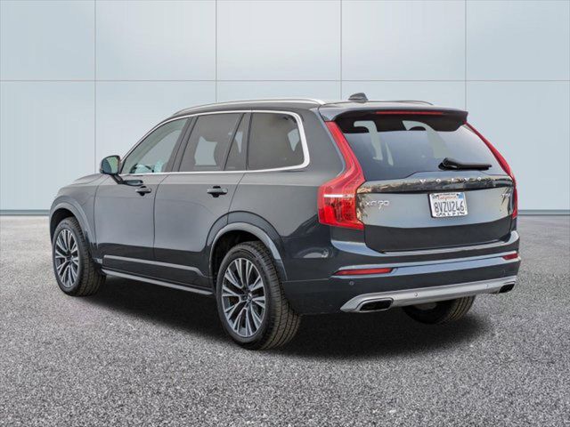 2021 Volvo XC90 Momentum