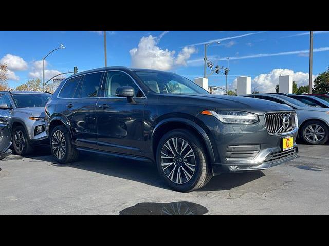 2021 Volvo XC90 Momentum