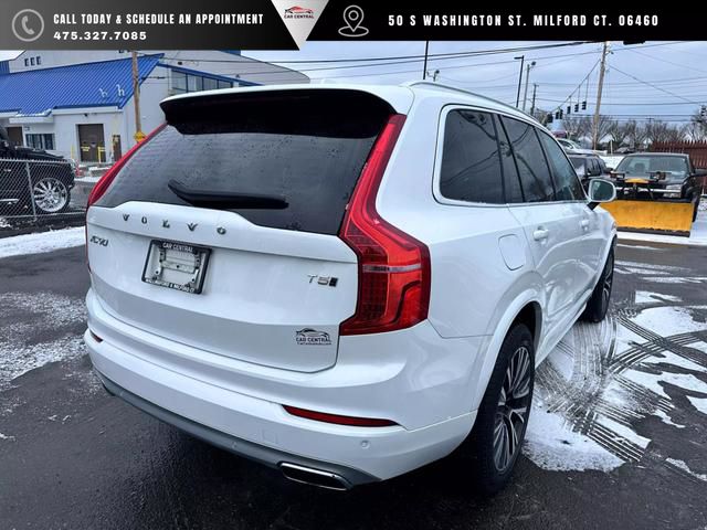 2021 Volvo XC90 Momentum