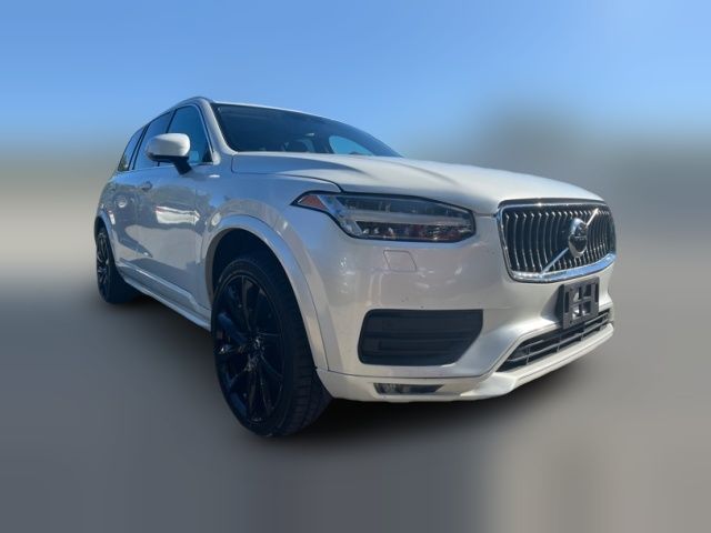 2021 Volvo XC90 Momentum