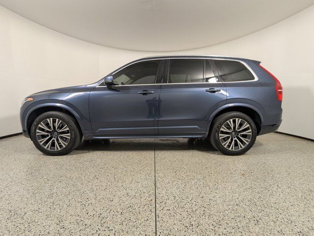 2021 Volvo XC90 Momentum