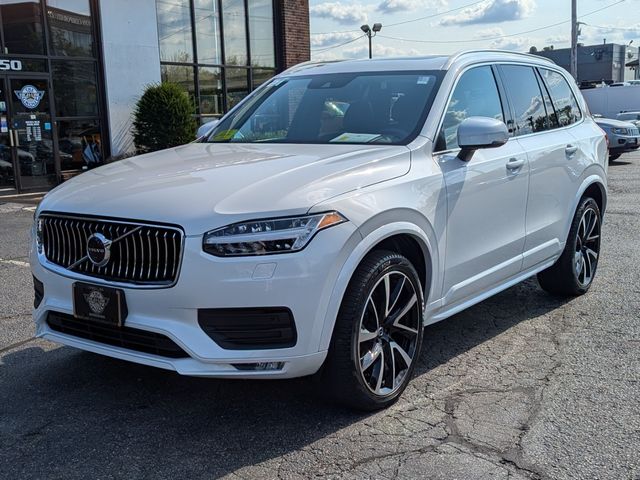 2021 Volvo XC90 Momentum