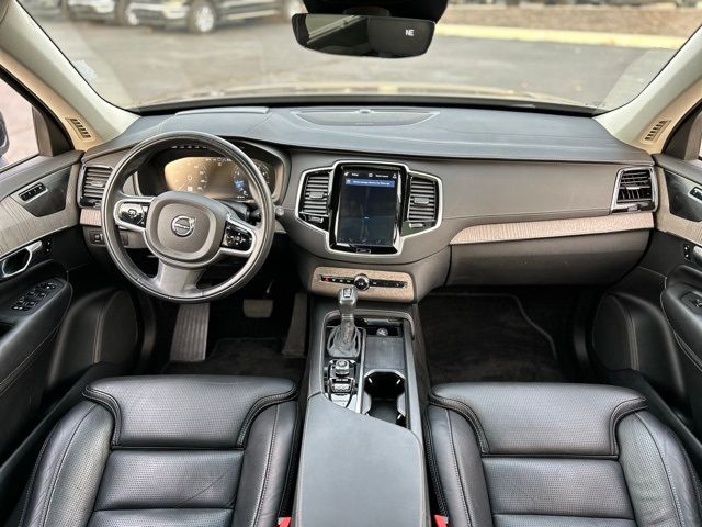 2021 Volvo XC90 Inscription