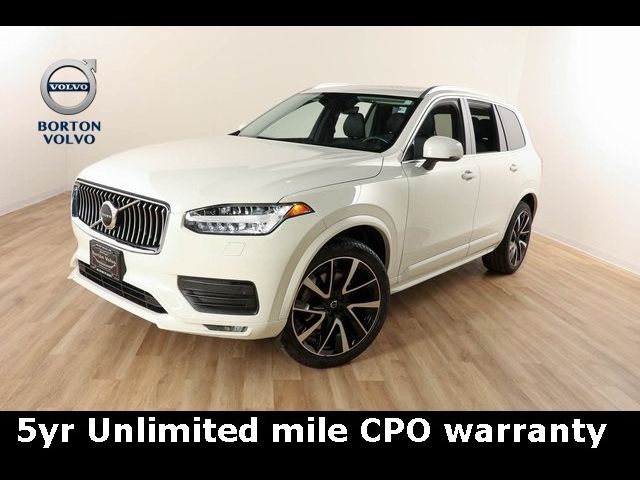 2021 Volvo XC90 Momentum