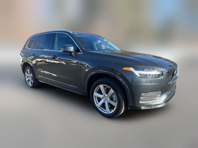 2021 Volvo XC90 Momentum