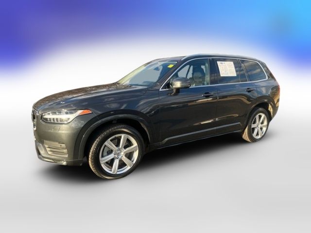 2021 Volvo XC90 Momentum