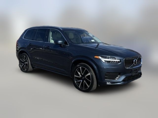 2021 Volvo XC90 Momentum