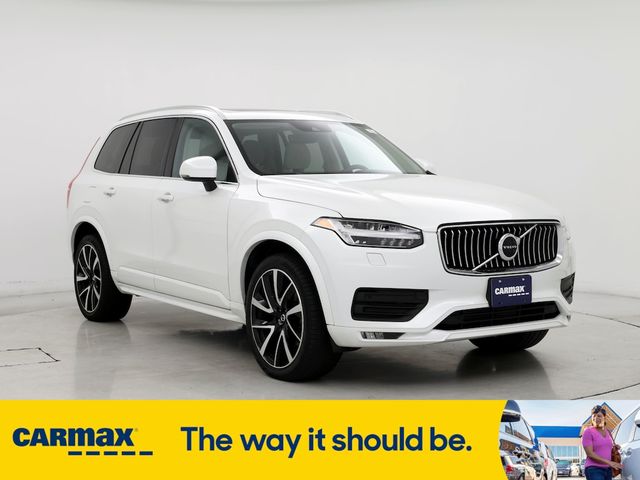 2021 Volvo XC90 Momentum