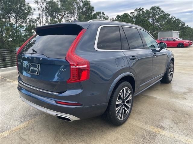 2021 Volvo XC90 Momentum