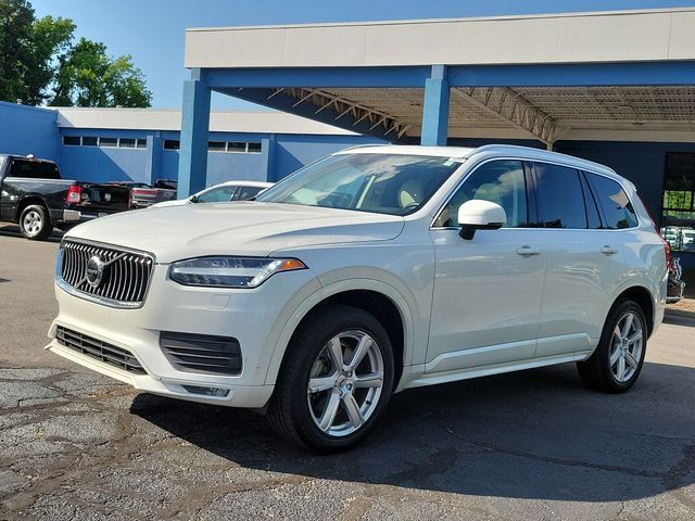 2021 Volvo XC90 Momentum