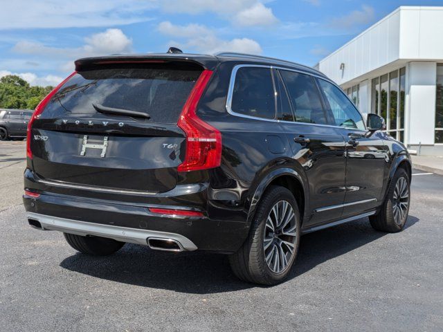 2021 Volvo XC90 Momentum