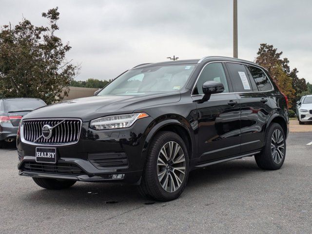 2021 Volvo XC90 Momentum