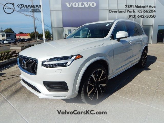 2021 Volvo XC90 Momentum