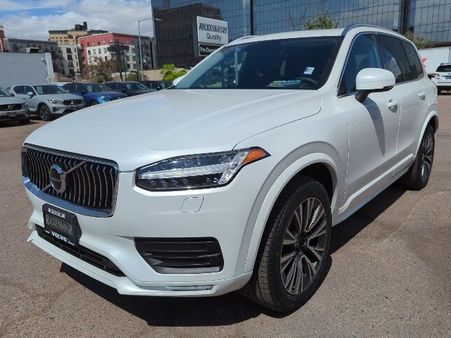 2021 Volvo XC90 Momentum