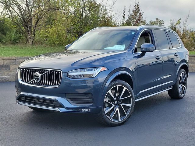 2021 Volvo XC90 Momentum