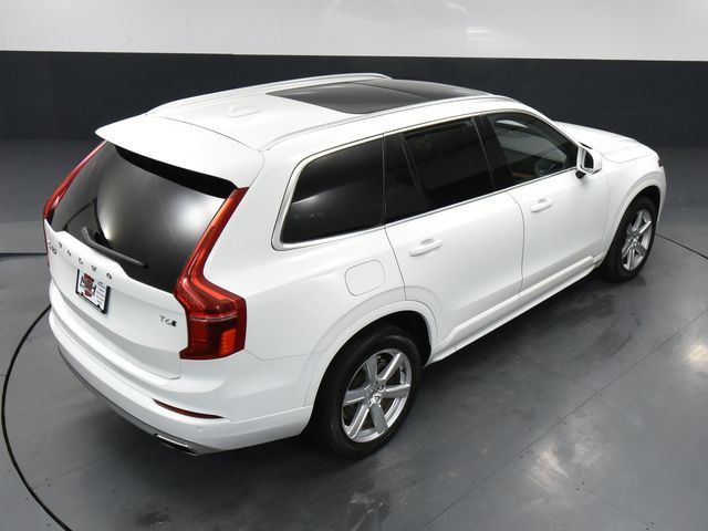 2021 Volvo XC90 Momentum