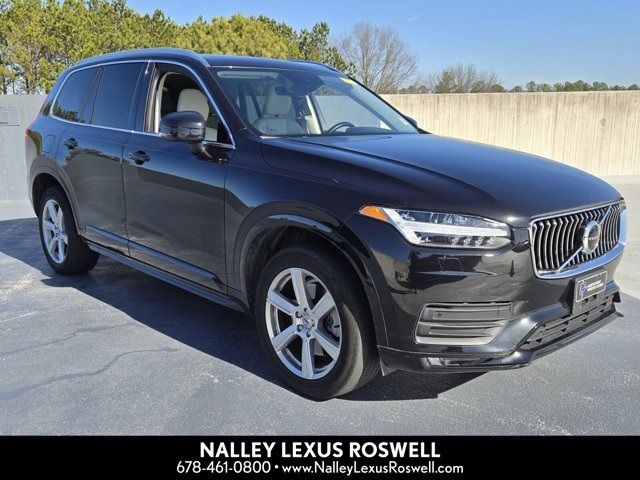 2021 Volvo XC90 Momentum