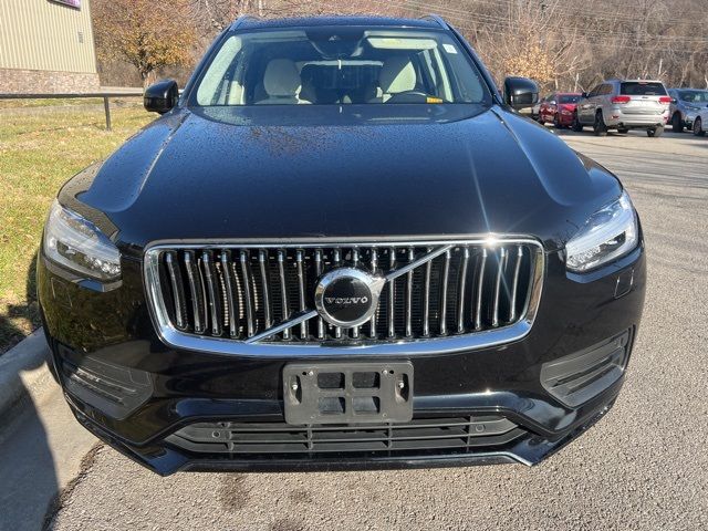 2021 Volvo XC90 Momentum