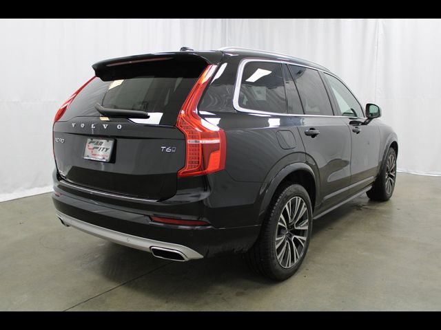 2021 Volvo XC90 Momentum