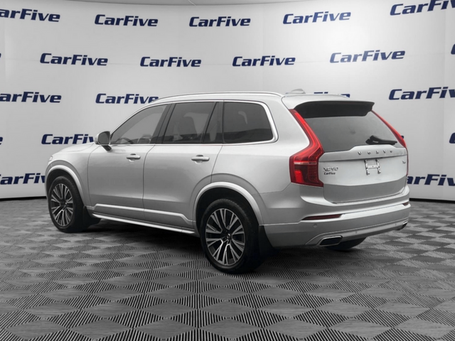 2021 Volvo XC90 Momentum