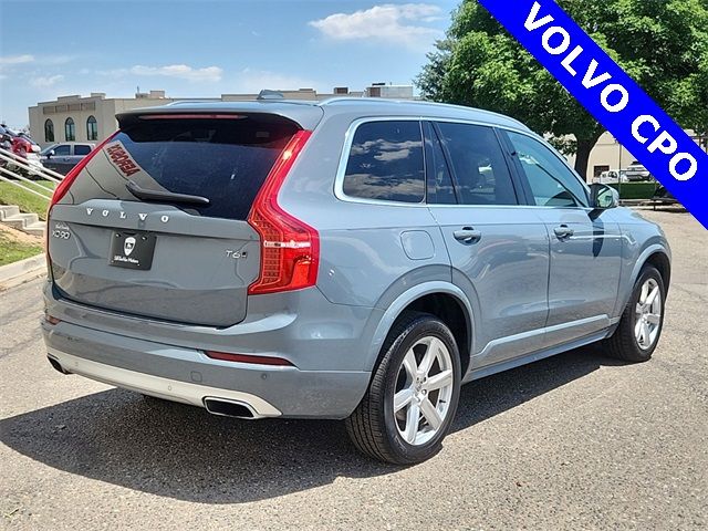 2021 Volvo XC90 Momentum