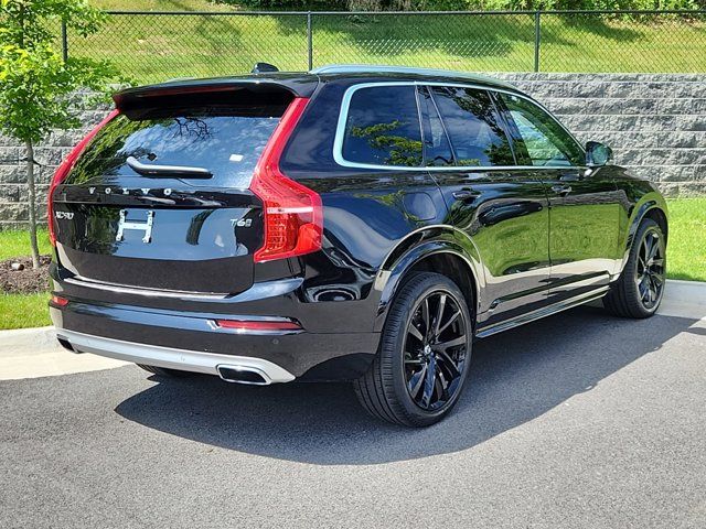 2021 Volvo XC90 Momentum