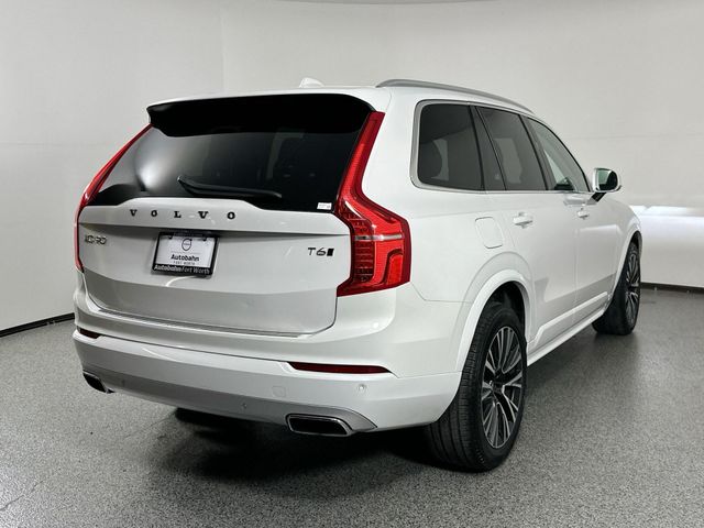 2021 Volvo XC90 Momentum