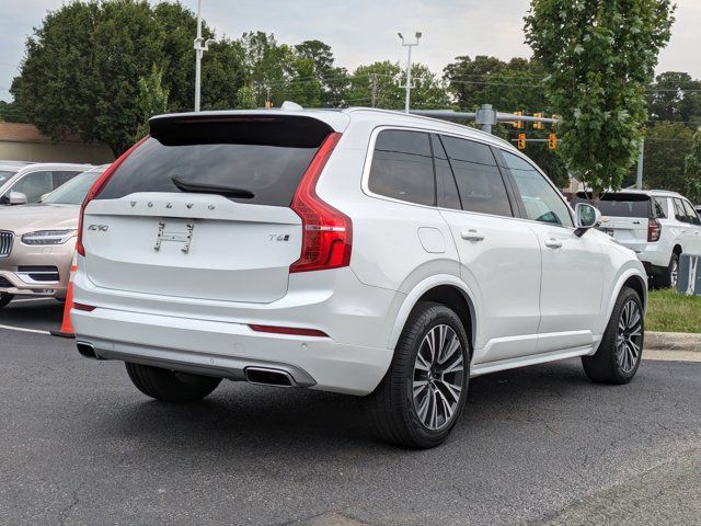 2021 Volvo XC90 Momentum