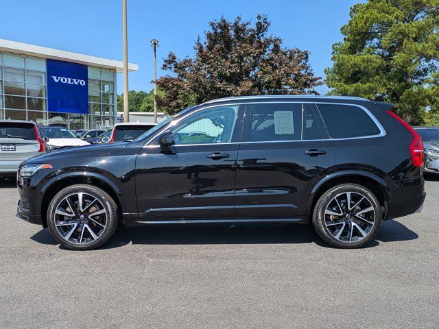 2021 Volvo XC90 Momentum