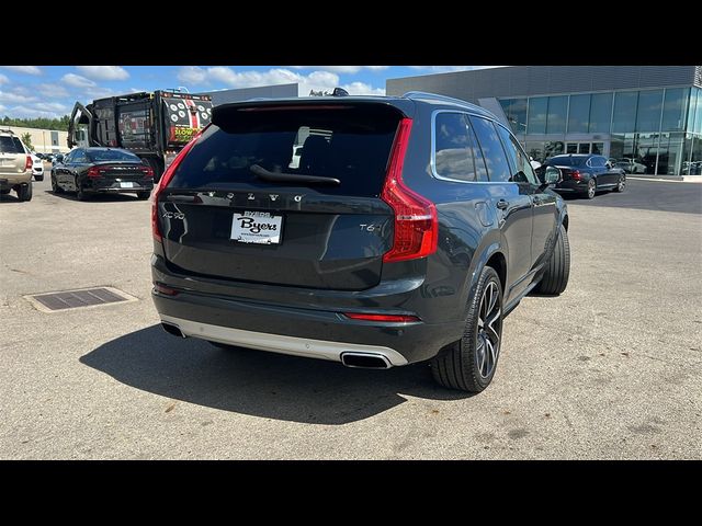 2021 Volvo XC90 Momentum