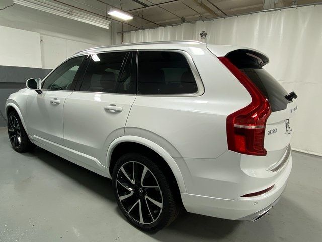 2021 Volvo XC90 Momentum