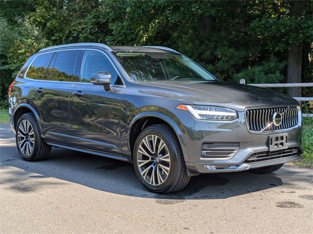 2021 Volvo XC90 Momentum