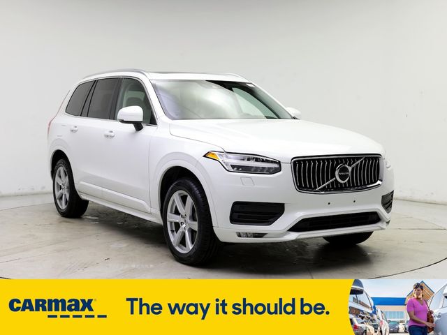 2021 Volvo XC90 Momentum