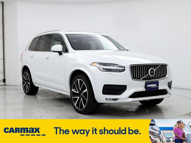 2021 Volvo XC90 Momentum