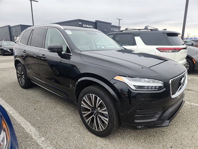 2021 Volvo XC90 Momentum