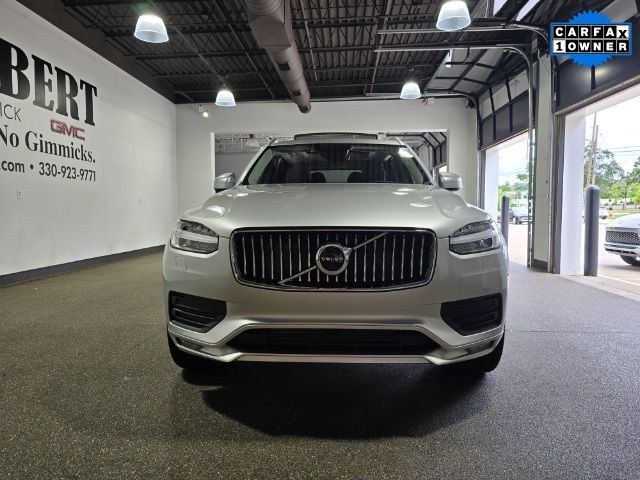 2021 Volvo XC90 Momentum