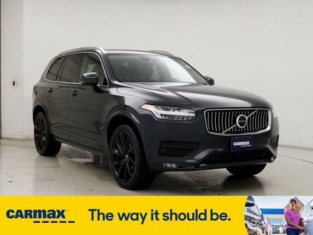 2021 Volvo XC90 Momentum