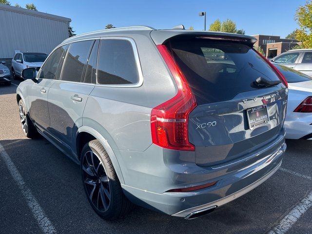 2021 Volvo XC90 Momentum