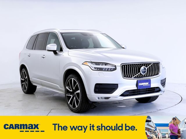 2021 Volvo XC90 Momentum