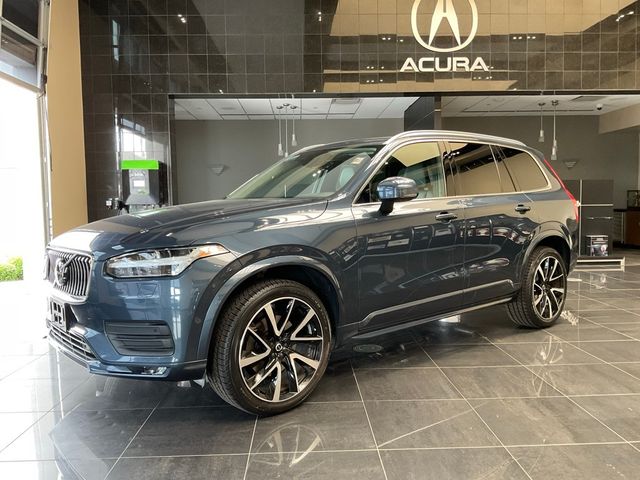 2021 Volvo XC90 Momentum