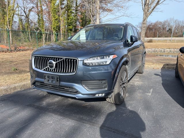 2021 Volvo XC90 Momentum