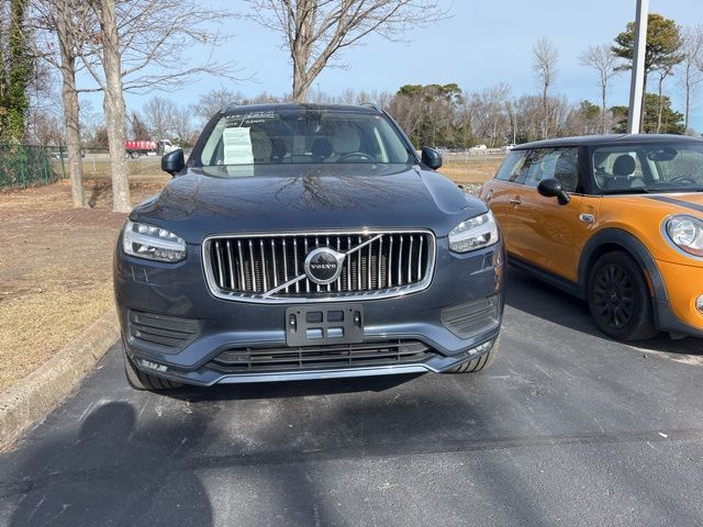 2021 Volvo XC90 Momentum