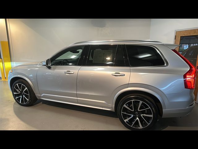 2021 Volvo XC90 Momentum