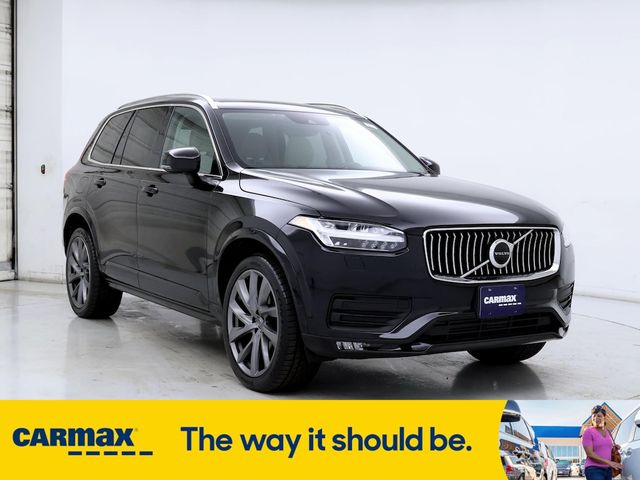 2021 Volvo XC90 Momentum