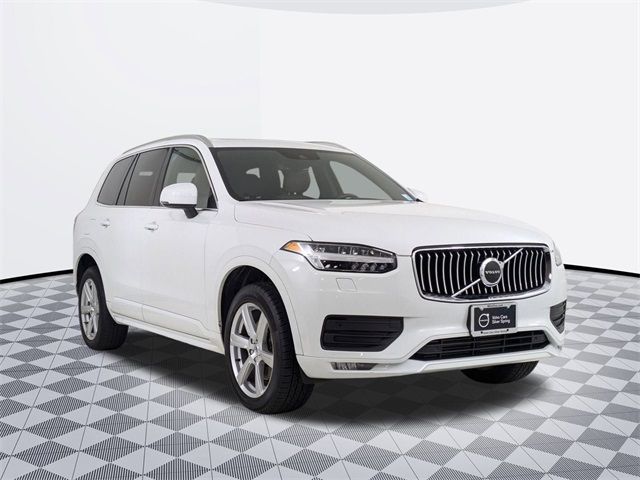 2021 Volvo XC90 Momentum