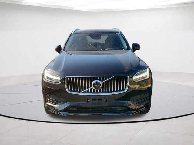 2021 Volvo XC90 Momentum