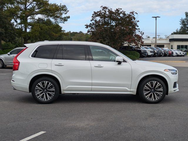 2021 Volvo XC90 Momentum