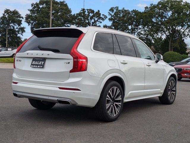 2021 Volvo XC90 Momentum