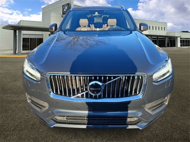 2021 Volvo XC90 Momentum